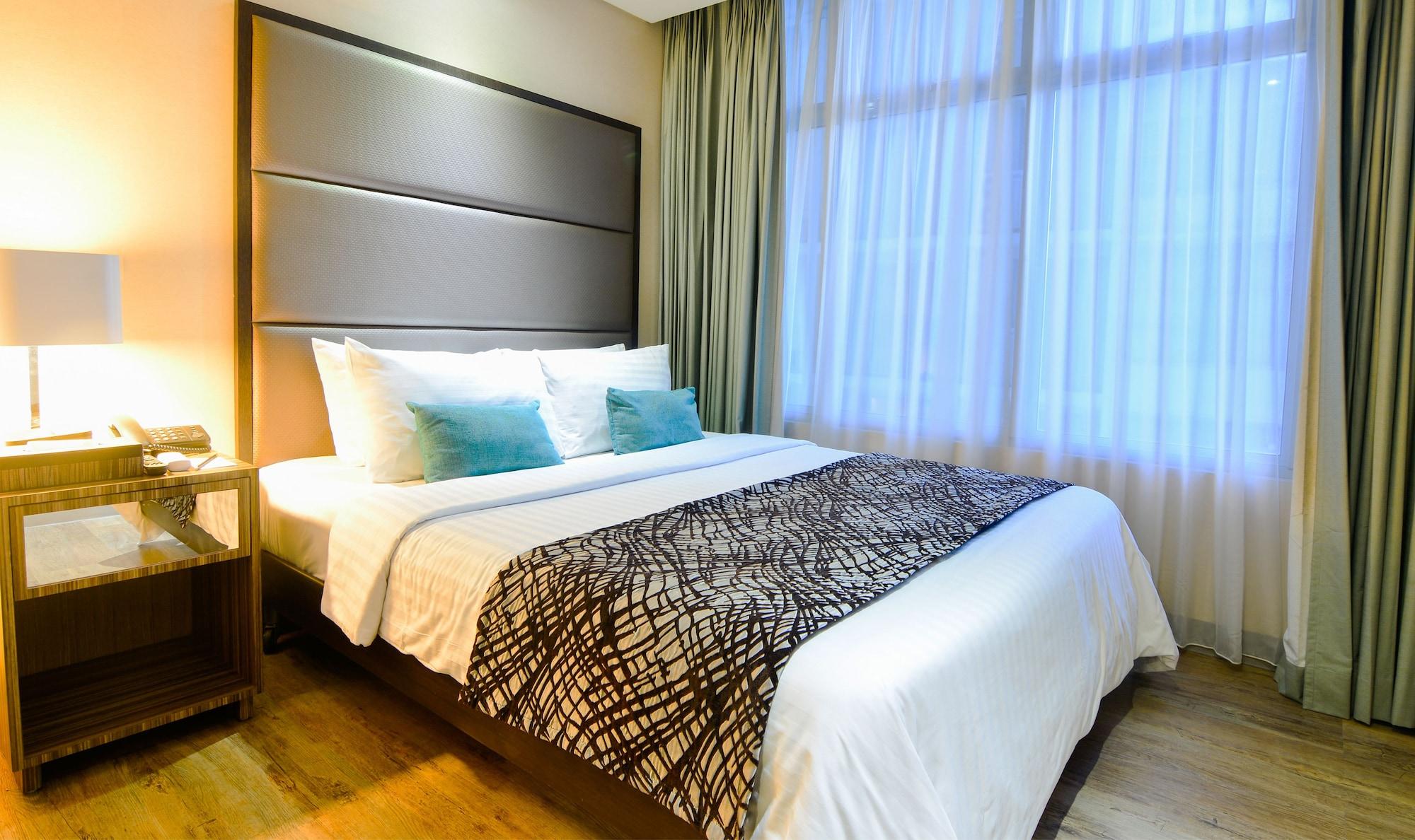 Best Western Antel Spa Hotel Suites Makati City Esterno foto