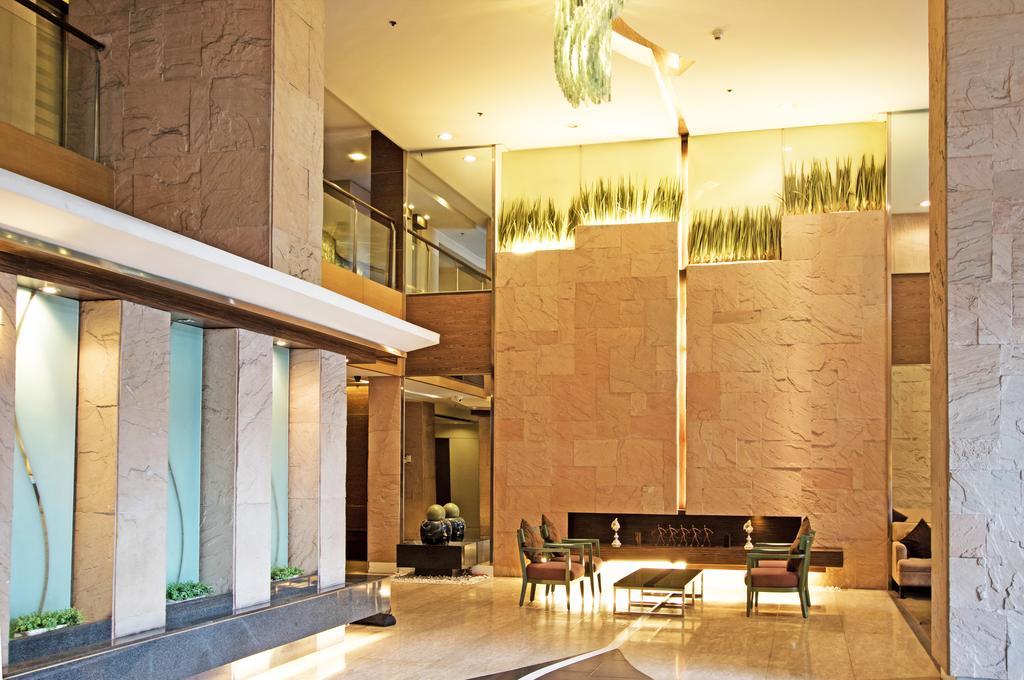 Best Western Antel Spa Hotel Suites Makati City Esterno foto