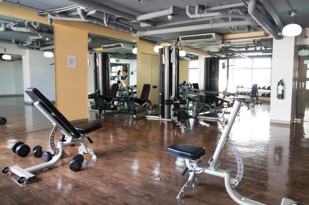 Best Western Antel Spa Hotel Suites Makati City Esterno foto