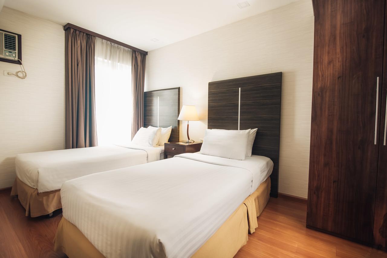Best Western Antel Spa Hotel Suites Makati City Esterno foto