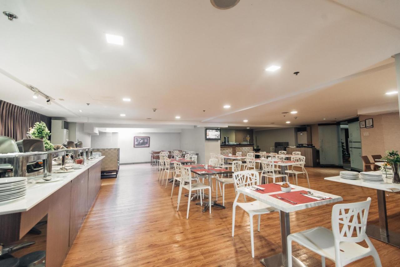 Best Western Antel Spa Hotel Suites Makati City Esterno foto